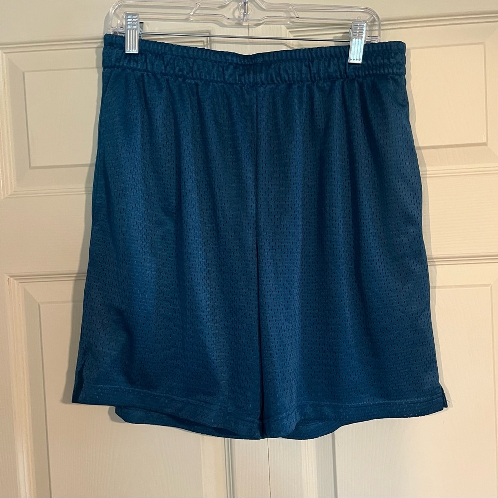 STARTER Men’s Medium Mesh Athletic Shorts